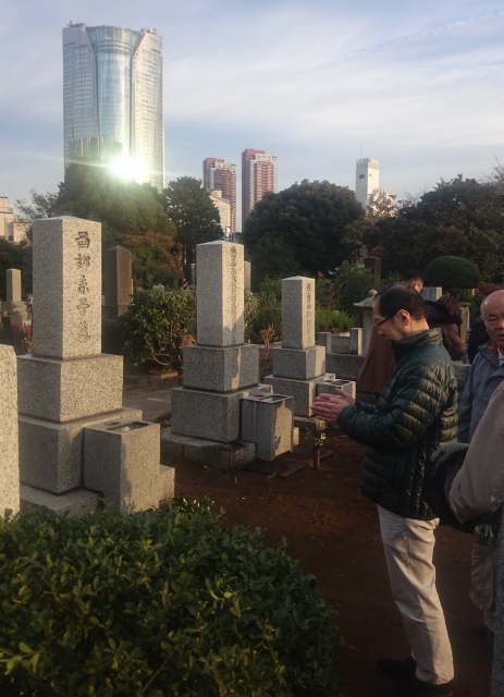 西郷隆盛青山霊園清掃